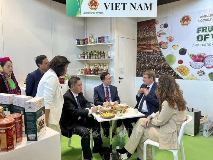 Vietnamese farm produce introduced at int'l fair in Italy